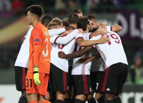 SOCCER - EL, Austria vs Milano VIENNA,AUSTRIA,14.SEP.17 - SOCCER - UEFA Europa League, group stage, FK Austria Wien VS AC Milano. Image shows the rejoicing of AC Milan and Osman Hadzikic (A.Wien). GEPAxpictures xChristianxOrt