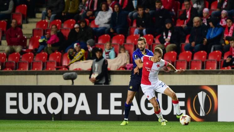 From left ELIRAN ATAR of Maccabi Tel Aviv and TOMAS SOUCEK of Slavia in action during the Football Europa League 1st round group A match: Slavia Praha vs Maccabi Tel Aviv in Prague, Czech Republic, September 14, 2017. (CTKxPhoto MichalxKamaryt) CTKPhotoP201709140972201  KMT_8436