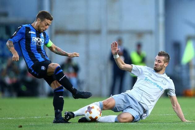 September 14, 2017 - Reggio Emilia, Italy - Morgan Schneiderlin of Everton tackling on Alejandro Gomez of Atalanta during the UEFA Europa League Group E football match Atalanta vs Everton at The Stadio Citto del Tricolore in Reggio Emilia on September 14, 2017. Atalanta v Everton FC - UEFA Europa League  - ZUMAn230 20170914_zaa_n230_122 Copyright: xMatteoxCiambellix