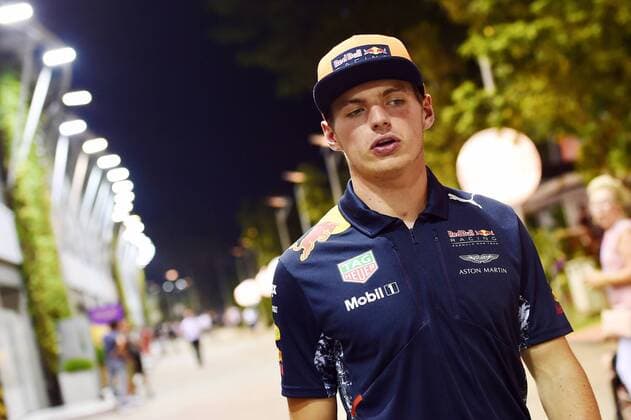 Max Verstappen nel 33 Red Bull Racing grand Prize from Singapore 2017 Preparations motor aviation Formula 1 24 08 2017 Singapore Copyright: xAndre Eibner-Pressefotox EP_JAE
