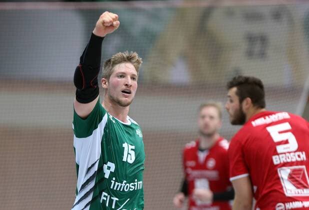 v left Jan Schäffer DJK Rimpar Wolves cheering Jan Brosch ASV Hamm Westphalia DKB 2 Handball Bundesliga DJK Rimpar Wolves ASV Hamm Westphalia xfsx