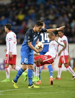 Raul Silva Sporting Braga and Benjamin Hübner TSG 1899 Hoffenheim advised together Collision encounter Pushing TSG 1899 Hoffenheim vs Sporting SC Braga Europe League 14 09 2017 TSG 1899 Hoffenheim vs Sporting SC Braga