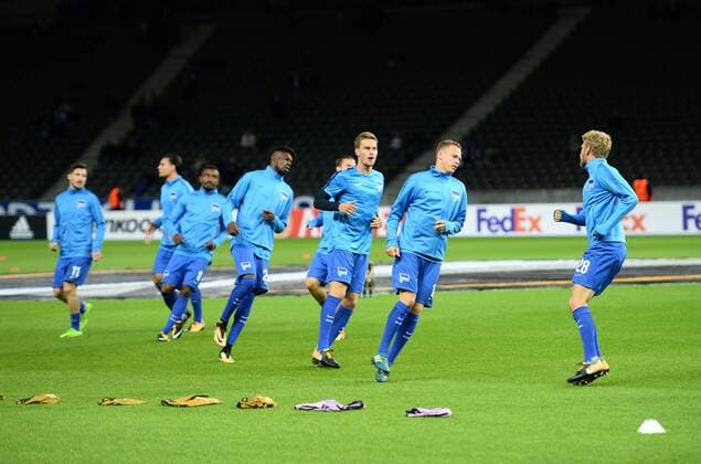 Football men Season 2017 2018 UEFA Europe League Group J 1 Matchday Hertha BSC Athletic Bilbao v r Fabian Lustenberger Hertha BSC Ondrej Duda Hertha BSC Sebastian Long Kamp Hertha BSC at the Warming Warm up 14 09 2017 Copyright: xMichaelxHundtx xMatthiasxKochx
