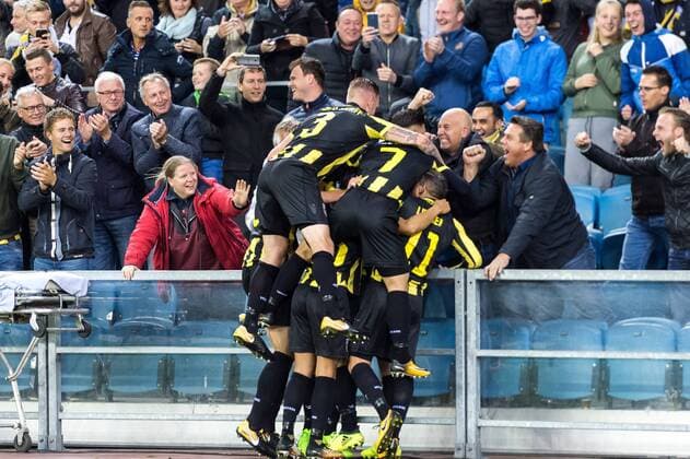 Vitesse celebrate the goal of Tim Matavz of Vitesse during the UEFA Europa League group K match between Vitesse Arnhem and Lazio Roma at Gelredome on September 14, 2017 in Arnhem, The Netherlands UEFA Europa League 2017 2018 xVIxVIxImagesx xGerritxvanxKeulenxIVx 8744478