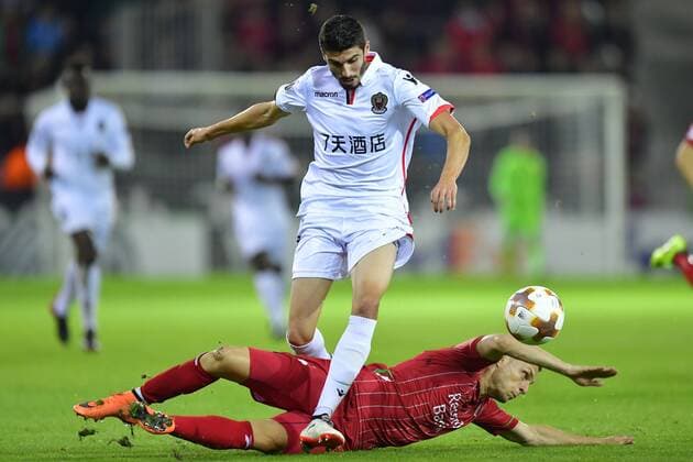 WAREGEM, BELGIUM - SEPTEMBER 14 : Pierre Lees-Melou midfielder of OGC Nice jumps over Timothy Derijck defender of SV Zulte Waregem during the UEFA Europa League, Group K stage match between SV Zulte Waregem and OGC Nice at the Regenboog stadium on September 14, 2017 in Waregem, Belgium, 14 09 2017 FOOTBALL : SV Zulte Waregem v OGC Nice : UEFA Europa League - 14 09 2017 PHOTONEWS PANORAMIC  775031117