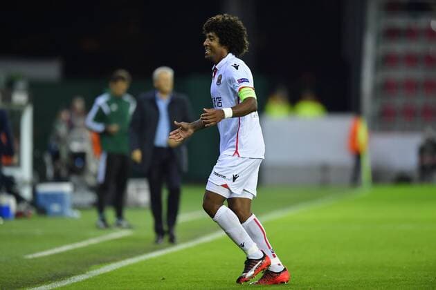 WAREGEM, BELGIUM - SEPTEMBER 14 : Dante defender of OGC Nice celebrates scoring a goal during the UEFA Europa League, Group K stage match between SV Zulte Waregem and OGC Nice at the Regenboog stadium on September 14, 2017 in Waregem, Belgium, 14 09 2017 FOOTBALL : SV Zulte Waregem v OGC Nice : UEFA Europa League - 14 09 2017 PHOTONEWS PANORAMIC  775031117