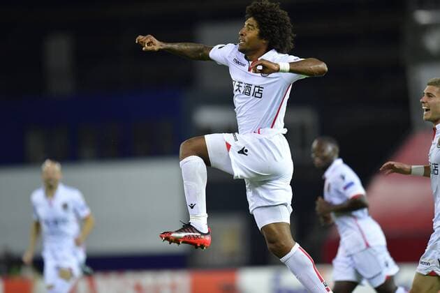 WAREGEM, BELGIUM - SEPTEMBER 14 : Dante defender of OGC Nice celebrates scoring a goal during the UEFA Europa League, Group K stage match between SV Zulte Waregem and OGC Nice at the Regenboog stadium on September 14, 2017 in Waregem, Belgium, 14 09 2017 FOOTBALL : SV Zulte Waregem v OGC Nice : UEFA Europa League - 14 09 2017 PHOTONEWS PANORAMIC  775031117