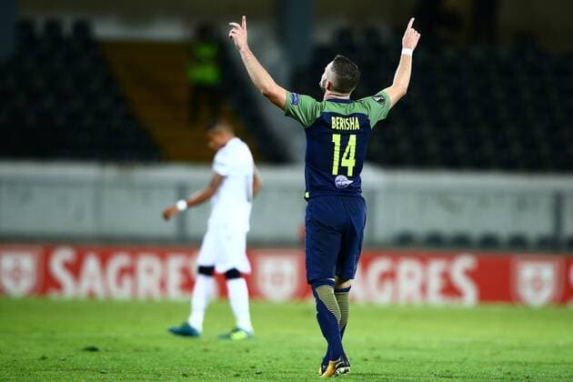 SOCCER - EL, Vitoria vs RBS GUIMARAES,PORTUGAL,14.SEP.17 - SOCCER - UEFA Europa League, group stage, Vitoria Guimaraes SC vs Red Bull Salzburg. Image shows the rejoicing of Valon Berisha (RBS). GEPAxpictures xFelixxRoittner