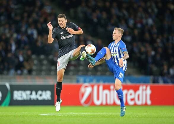 14 09 2017 Football UEFA Europe League 2017 2018 Group stage 1 Matchday Hertha BSC Berlin Athletic Bilbao in Olympic Stadium Berlin v l Mikel Vesga Athletic Bilbao against Ondrej Duda Hertha BSC Berlin