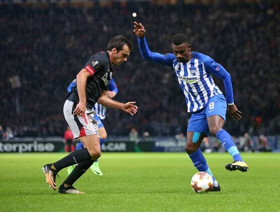 14 09 2017 Football UEFA Europe League 2017 2018 Group stage 1 Matchday Hertha BSC Berlin Athletic Bilbao in Olympic Stadium Berlin v l Inigo Lekue Athletic Bilbao against Salomon Kalou Hertha BSC Berlin