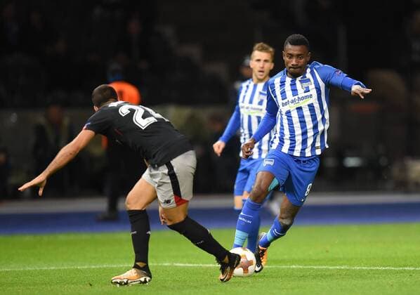 Football men Season 2017 2018 UEFA Europe League Group J 1 Matchday Hertha BSC Athletic Bilbao v l Mikel Balenziaga Athletic Bilbao Salomon Kalou Hertha BSC 14 09 2017 Copyright: xMichaelxHundtx xMatthiasxKochx