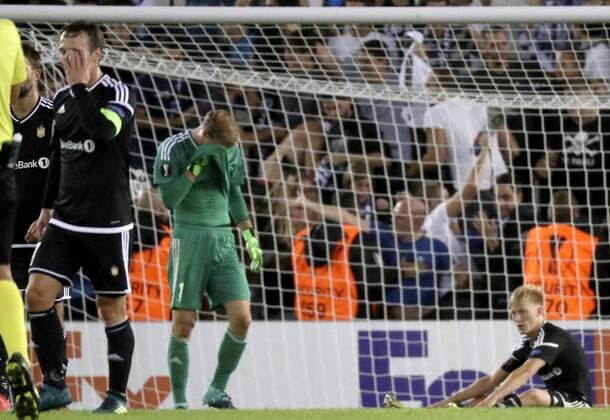 Fußball, EL, Real Sociedad San Sebastian - Rosenborg Trondheim Rosenborg s players react after the fourth goal of Real Sociedad during the UEFA Europa League match between Real Sociedad and Rosenborg at the Anoeta stadium in San Sebastian, Basque Country, Spain, 14 September 2017. Real Sociedad vs. Rosenborg !ACHTUNG: NUR REDAKTIONELLE NUTZUNG!  Copyright: xJavierxEtxezarretax SSB032 20170914-636410265381276819