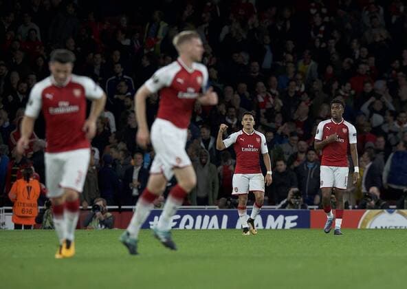 Arsenal v FC Cologne UEFA Champions League Alexis Sanchez of Arsenal celebrates after scoring his side s 2nd goal to make it 2-1 during the UEFA Champions League match at the Emirates Stadium, London Content Not Available For UK Newspapers Copyright: xAlanxStanfordx FIL-10666-0050