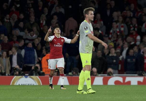Arsenal v FC Cologne UEFA Champions League Alexis Sanchez of Arsenal celebrates after scoring his side s 2nd goal to make it 2-1 during the UEFA Champions League match at the Emirates Stadium, London Content Not Available For UK Newspapers Copyright: xAlanxStanfordx FIL-10666-0051