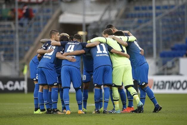 The Hoffenheimer Team swears to in Circle on the Game a TSG 1899 Hoffenheim Sporting Braga Sinsheim ger 14 09 2017 Europe League 2017 2018