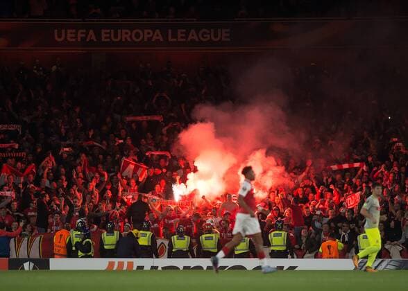 FC Colgne fans set off flairs during the UEFA Europa League group stage match between Arsenal and FC Cologne at the Emirates Stadium, London, England on 14 September 2017. Copyright: xVincexMignottx 16660028