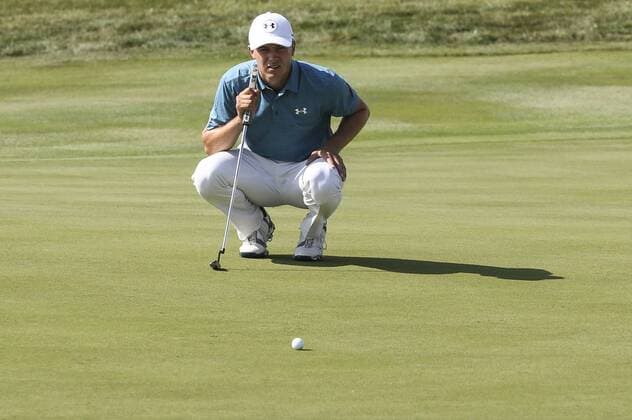 Golf, BMW Championship in Lake Forest September 14, 2017 - Chicago, IL, USA - Jordan Spieth eyes a putt on the 16th green during the first round of the BMW Championship on Thursday, Sept. 14, 2017, at Conway Farms Golf Club in Lake Forest, Ill. With new caddies, Phil Mickelson, Jason Day get their mojo back at BMW Championship - ZUMAm67_ 20170914_zaf_m67_045 Copyright: xLouxFogliax