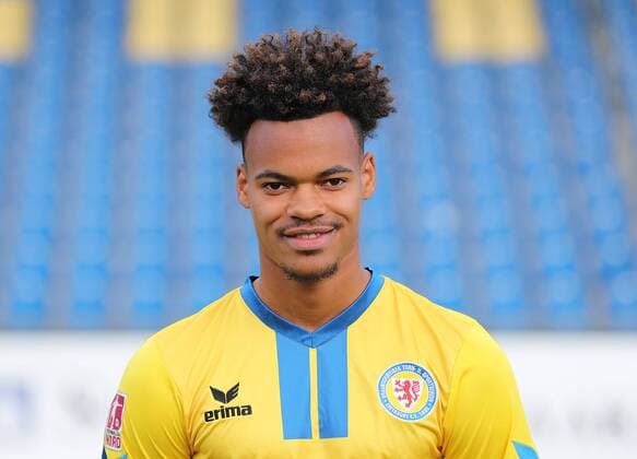 Ayodele Adetula Eintracht Brunswick U23