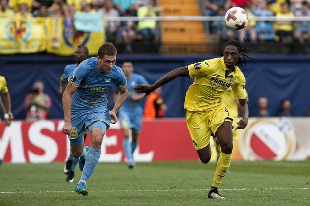 September 14, 2017 - Villarreal, Spain - 45 Roman Murtazayev of Football Club Astana (L) in action against 04 Ruben Alfonso Borges Semedo of Villarreal CF during the UEFA Europa League Group A football match between Villarreal CF vs FC Astana at La Ceramica stadium in Villarreal on September 14, 2017. Villarreal CF v FK Astana - UEFA Europa League  - ZUMAn230 20170914_zaa_n230_348 Copyright: xJosexMiguelxFernandezx