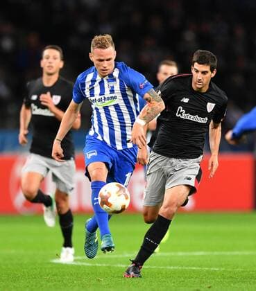 Ondrej Duda Hertha BSC at Ball right Mikel San Jose Bilbao Hertha BSC Berlin Athletic Bilbao Europe League Group stage 1 Matchday Football Football Soccer men Men Men Germany Germany Berlin 14 9 2017 Olympic Stadium