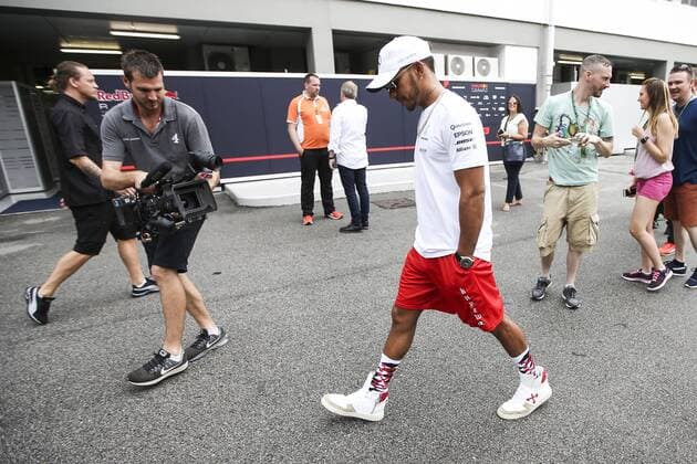Motorsports: FIA Formula One World Championship WM Weltmeisterschaft 2017, Grand Prix of Singapore, 44 Lewis Hamilton (GBR, Mercedes AMG Petronas F1 Team), Singapore Singapore