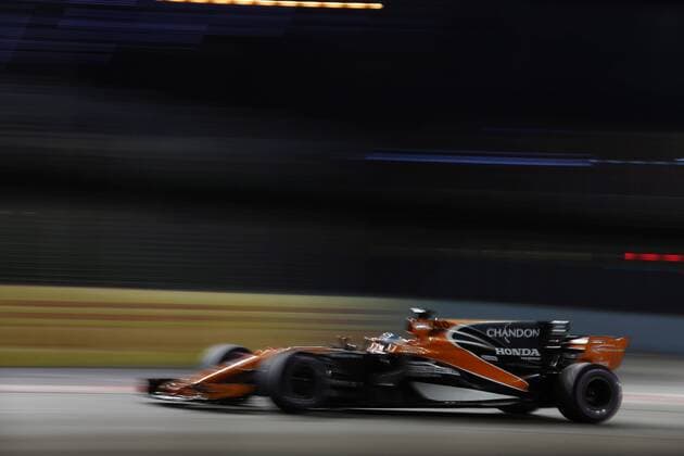 15.09.2017 - Free Practice 2, Fernando Alonso (ESP) McLaren MCL32 Singapore Grand Prix 14 - 17 September 2017 15.09.2017 - Free Practice 2, Fernando Alonso (ESP) McLaren MCL32 