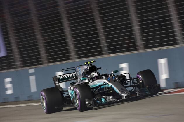 15.09.2017 - Free Practice 2, Valtteri Bottas (FIN) Mercedes AMG F1 W08 Singapore Grand Prix 14 - 17 September 2017 15.09.2017 - Free Practice 2, Valtteri Bottas (FIN) Mercedes AMG F1 W08 