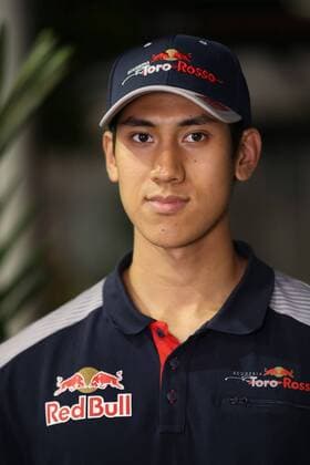 15.09.2017 - Free Practice 2, Sean Gelael (INA) Test Driver, Scuderia Toro Rosso STR12 Singapore Grand Prix 14 - 17 September 2017 15.09.2017 - Free Practice 2, Sean Gelael (INA) Test Driver, Scuderia Toro Rosso STR12 