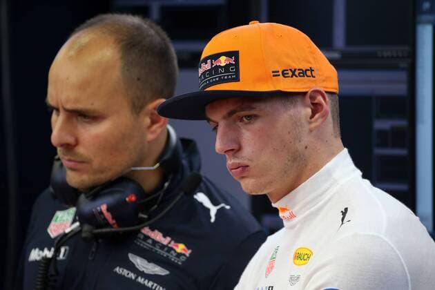 15.09.2017 - Free Practice 2, Max Verstappen (NED) Red Bull Racing RB13 Singapore Grand Prix 14 - 17 September 2017 15.09.2017 - Free Practice 2, Max Verstappen (NED) Red Bull Racing RB13 