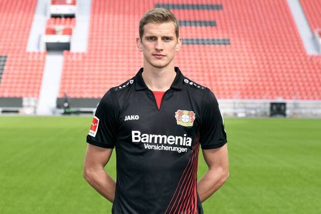 Football ger 1 BL Portrait session 2017 2018 Bayer Leverkusen Lars Bender Lev Single Portrait Portrait