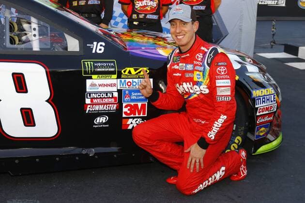 September 15, 2017 - Joliet, Illinois, United States of America - September 15, 2017 - Joliet, Illinois, USA: Kyle Busch (18) wins the pole for the Tales of the Turtles 400 at Chicagoland Speedway in Joliet, Illinois. NASCAR Motorsport USA 2017: Monster Energy NASCAR Cup Series Tales of the Turtles 400 September 15 - ZUMAa161 20170915_zaa_a161_003 Copyright: xChrisxOwensxAspxIncx