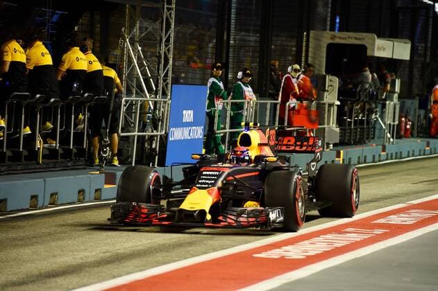Max Verstappen nel 33 Red Bull Racing grand Prize from Singapore 2017 2 Free Training motor aviation Formula 1 15 09 2017 Singapore Copyright: xAndre Eibner-Pressefotox EP_JAE