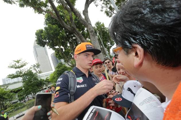 16.09.2017 - Max Verstappen (NED) Red Bull Racing RB13 Singapore Grand Prix 14 - 17 September 2017 16.09.2017 - Max Verstappen (NED) Red Bull Racing RB13 
