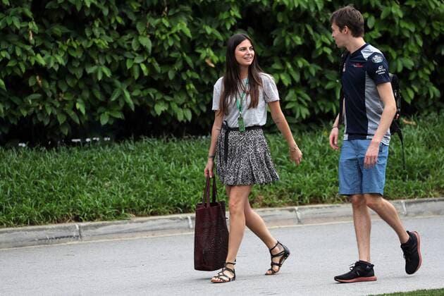 Singapore Grand Prix 14 - 17 September 2017 16.09.2017 - Daniil Kvyat (RUS) Scuderia Toro Rosso STR12 and his girlfriend Kelly Piquet 