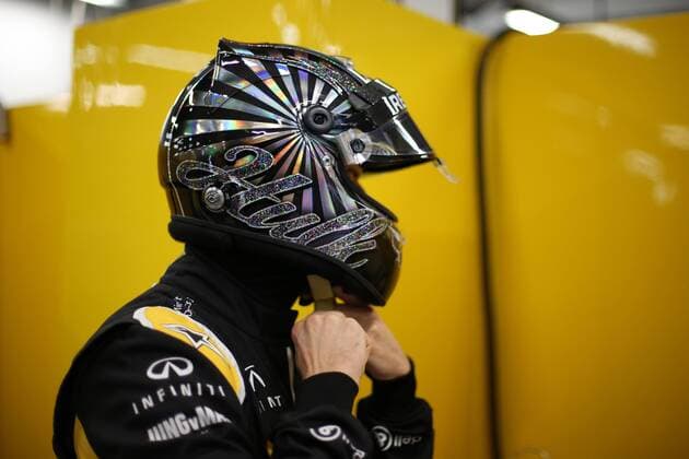 16.09.2017 - Free Practice 3, Nico Hulkenberg (GER) Renault F1 Team RS17 Singapore Grand Prix 14 - 17 September 2017 16.09.2017 - Free Practice 3, Nico Hulkenberg (GER) Renault Sport F1 Team RS17 