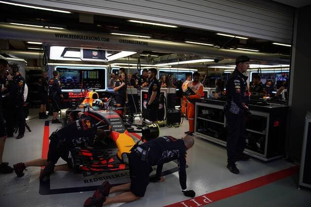 Singapore Grand Prix 14 - 17 September 2017 16.09.2017 - Free Practice 3, Daniel Ricciardo (AUS) Red Bull Racing RB13 