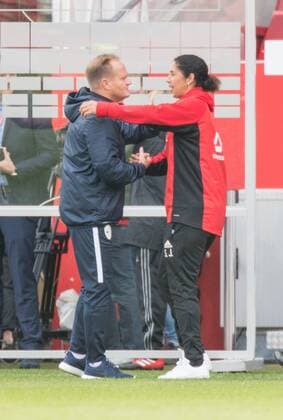 Germany Ingolstadt Audi Sports Park Football Football 16 09 2017 World Cup Qualification Women 2017 18 Germany Slovenia Picture v l n r Damir Rob team manager Slovenia Women national team Steffi Jones Trainer Germany Women national team Copyright: Fotograf:xVolkerxDanzerx+++xAgenturxHMBxMedia HeikoxBecker