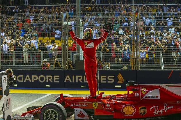 Bilder des Tages - SPORT Motorsports: FIA Formula One World Championship WM Weltmeisterschaft 2017, Grand Prix of Singapore, 5 Sebastian Vettel (GER, Scuderia Ferrari), Singapore Singapore