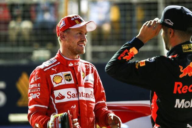 Motorsports: FIA Formula One World Championship WM Weltmeisterschaft 2017, Grand Prix of Singapore, 5 Sebastian Vettel (GER, Scuderia Ferrari), 3 Daniel Ricciardo (AUS, Red Bull Racing), Singapore Singapore