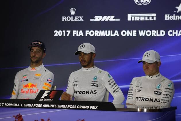 17.09.2017 - Race, press conference PK Pressekonferenz Daniel Ricciardo (AUS) Red Bull Racing RB13, Lewis Hamilton (GBR) Mercedes AMG F1 W08 and Valtteri Bottas (FIN) Mercedes AMG F1 W08 Singapore Grand Prix 14 - 17 September 2017 17.09.2017 - Race, Press conference, Daniel Ricciardo (AUS) Red Bull Racing RB13, Lewis Hamilton (GBR) Mercedes AMG F1 W08 and Valtteri Bottas (FIN) Mercedes AMG F1 W08 