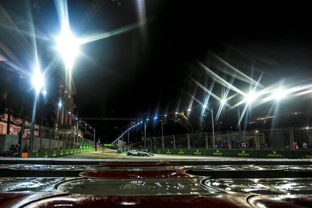 Motorsports: FIA Formula One World Championship WM Weltmeisterschaft 2017, Grand Prix of Singapore, 44 Lewis Hamilton (GBR, Mercedes AMG Petronas F1 Team), Singapore Singapore
