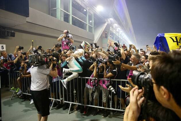 Lewis Hamilton GB 44 Mercedes AMG Petronas motor aviation grand Prize from Singapore 2017 Race motor aviation Formula 1 17 09 2017 Singapore Copyright: xEIBNER JERRYxANDREx EP_JAE