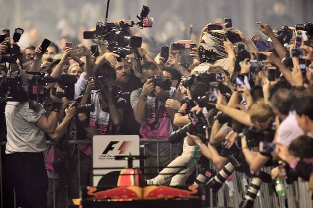 Lewis Hamilton GB 44 Mercedes AMG Petronas motor aviation grand Prize from Singapore 2017 Race motor aviation Formula 1 17 09 2017 Singapore Copyright: xAndre Eibner-Pressefotox EP_JAE