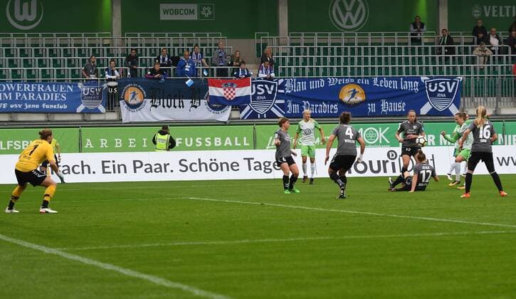 Fans Jena, Fussball, Allianz-Frauen-Bundesliga, VfL Wolfsburg - FF USV Jena xPW001F2Px