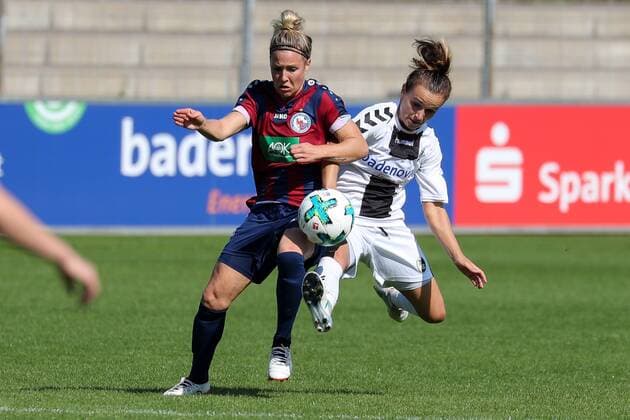 v.li.: Svenja Huth (Potsdam, 9), Lina Maria Magull (Freiburg, 16), Zweikampf, Duell, duel, tackle, tackling, Dynamik, Action, Aktion, Fussball, Allianz Frauen-Bundesliga, SC Freiburg - 1. FFC Turbine Potsdam, xozx