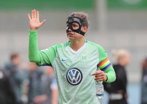 Bilder des Tages - SPORT Babett Peter (VfL Wolfsburg)
