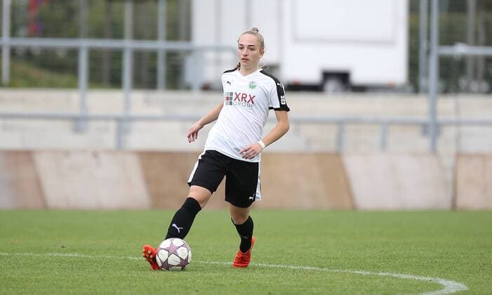 24.09.2017 xcex Deutschland, Frankfurt, Fussball, Frauenfussball 2. Frauen Bundesliga Süd Saison 2017 2018 1. FFC Frankfurt II gegen 1. FFC Niederkirchen Sophia Kleinherne (Frankfurt)