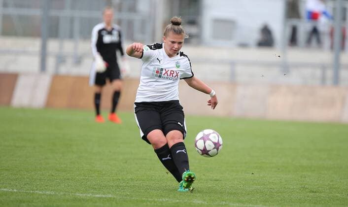 24.09.2017 xcex Deutschland, Frankfurt, Fussball, Frauenfussball 2. Frauen Bundesliga Süd Saison 2017 2018 1. FFC Frankfurt II gegen 1. FFC Niederkirchen Jessica May (Frankfurt)