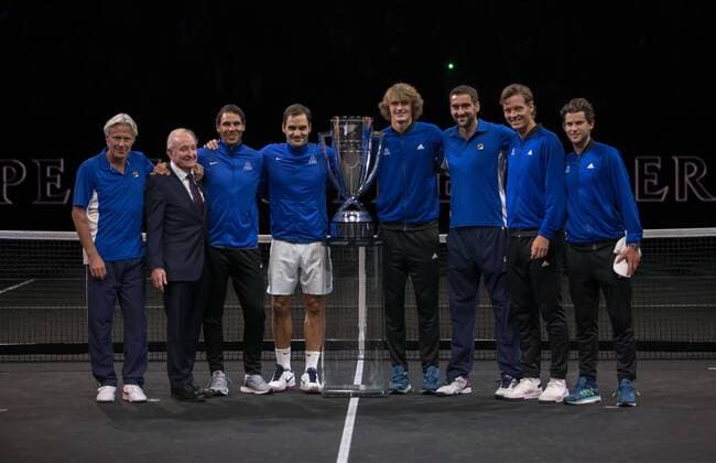 September 24, 2017 - Prague, Czech Republic - Marin Cilic, Bjorn Borg, Rafael Nadal, Alexander Zverev, Dominic Thiem, Roger Federer, Rod Laver and Tomas Berdych of Team Europe lift the Laver Cup trophy on the final day of the Laver cup on September 24, 2017 in Prague, Czech Republic. The Laver Cup consists of six European players competing against their counterparts from the rest of the World. Europe will be captained by Bjorn Borg and John McEnroe will captain the Rest of the World team. The event runs from 22-24 September. Laver Cup - Day Three  - ZUMAn230 20170924_zaa_n230_302 Copyright: xRobertxSzaniszlox