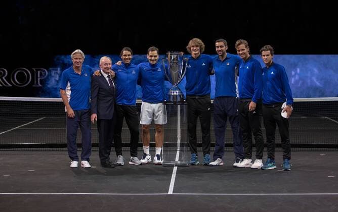 September 24, 2017 - Prague, Czech Republic - Marin Cilic, Bjorn Borg, Rafael Nadal, Alexander Zverev, Dominic Thiem, Roger Federer, Rod Laver and Tomas Berdych of Team Europe lift the Laver Cup trophy on the final day of the Laver cup on September 24, 2017 in Prague, Czech Republic. The Laver Cup consists of six European players competing against their counterparts from the rest of the World. Europe will be captained by Bjorn Borg and John McEnroe will captain the Rest of the World team. The event runs from 22-24 September. Laver Cup - Day Three  - ZUMAn230 20170924_zaa_n230_303 Copyright: xRobertxSzaniszlox